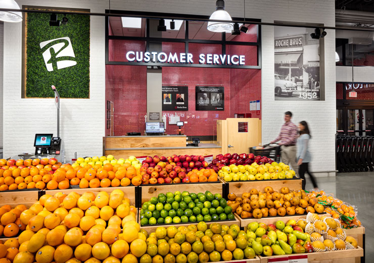 Customer service counter at Roche Bros. Arsenal Yards