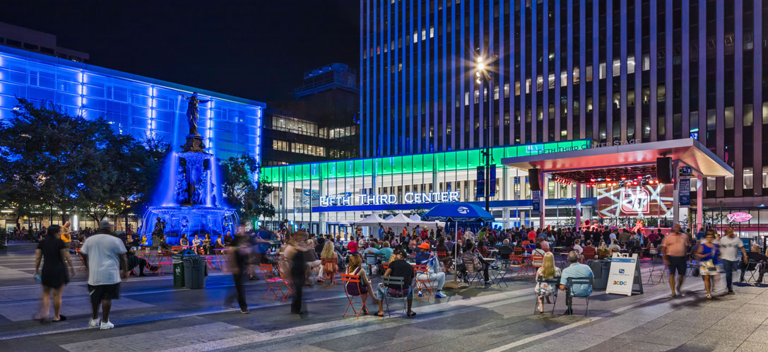 Fifth Third Center at Fountain Square in Cincinnati, OH