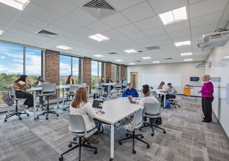 Students in an open classroom in Penn State Beaver's General Classroom building