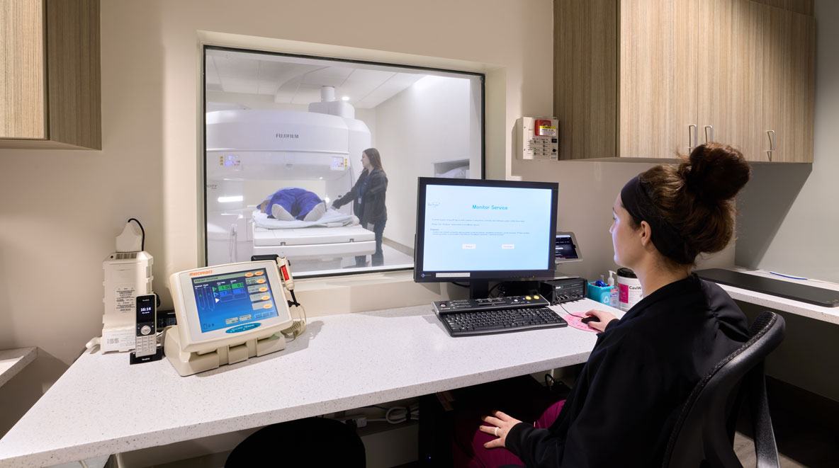 People working at Raleigh Radiology Knightdale MRI center