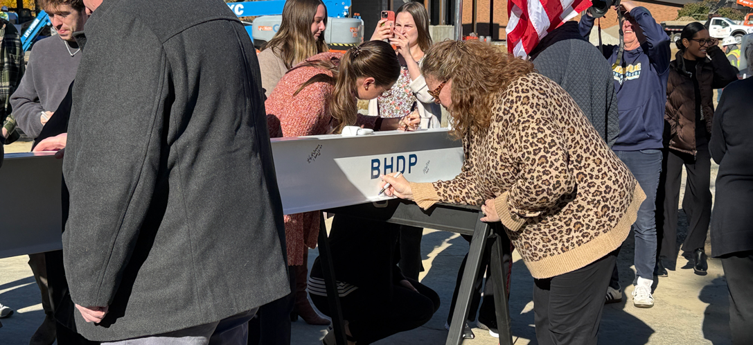 signing beam