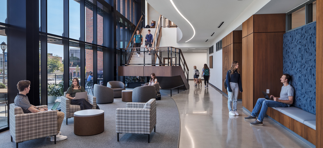 (The Scharnberg Business and Communication Center at Cedarville University is a dynamic facility that fosters collaboration within the campus community.)