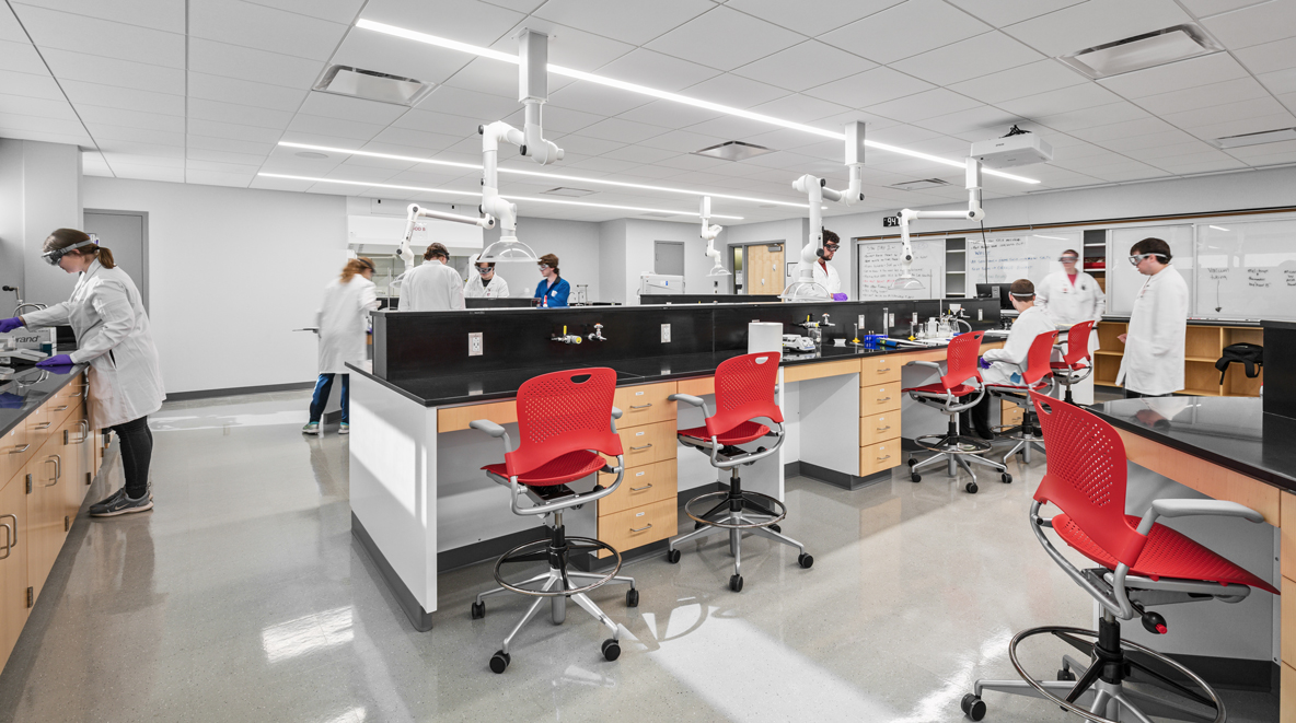 Students work together in an open lab