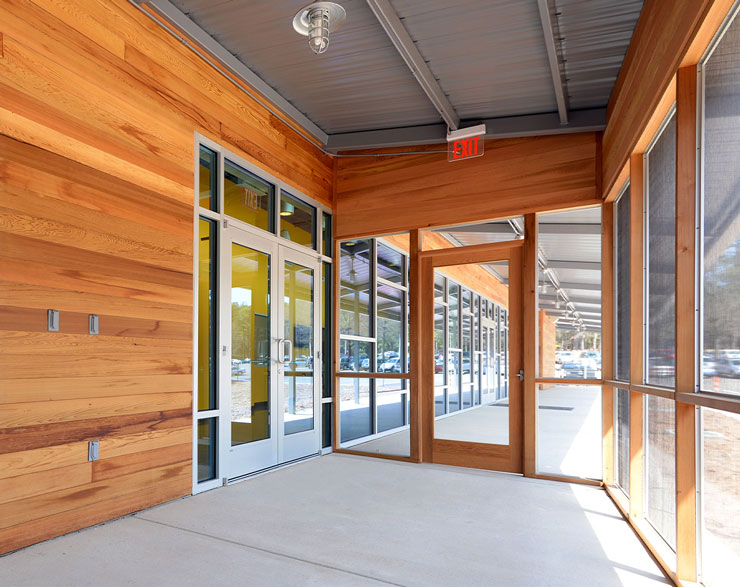 Light-filled screen porch