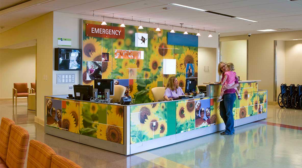 Cincinnati Children's emergency reception desk