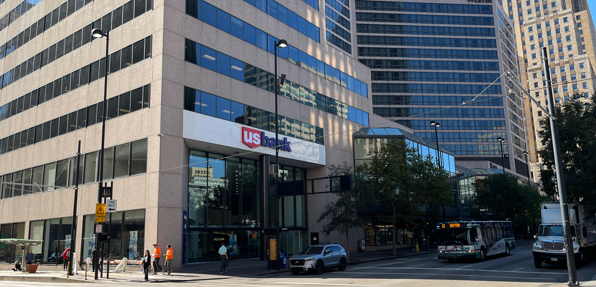 Outside of Cincinnati US Bank Tower