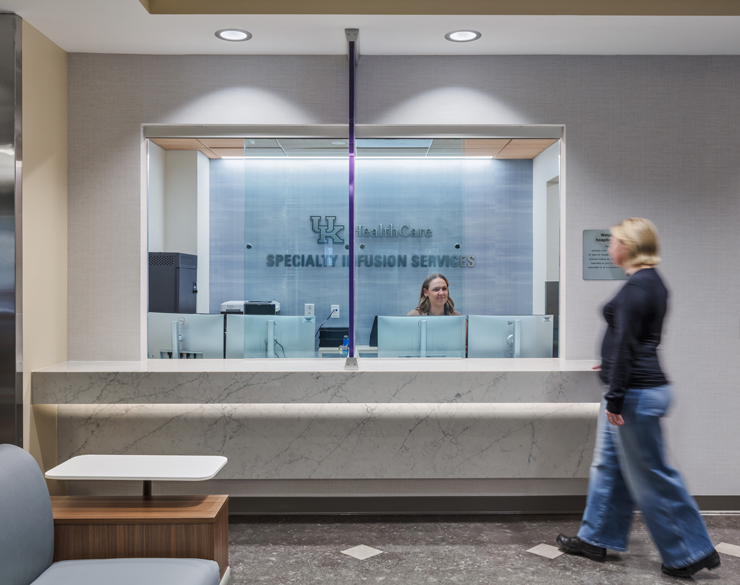 Specialty Infusion Services desk