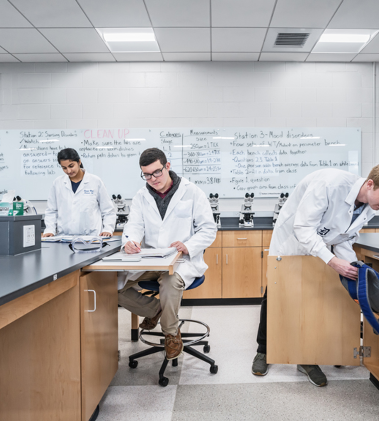 Students work in one of the Mellon Hall labs.